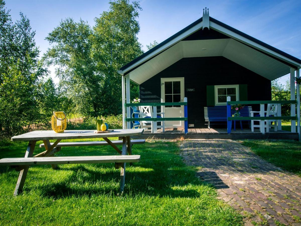 Chalet With Dishwasher, In Natural Environment IJhorst Bagian luar foto