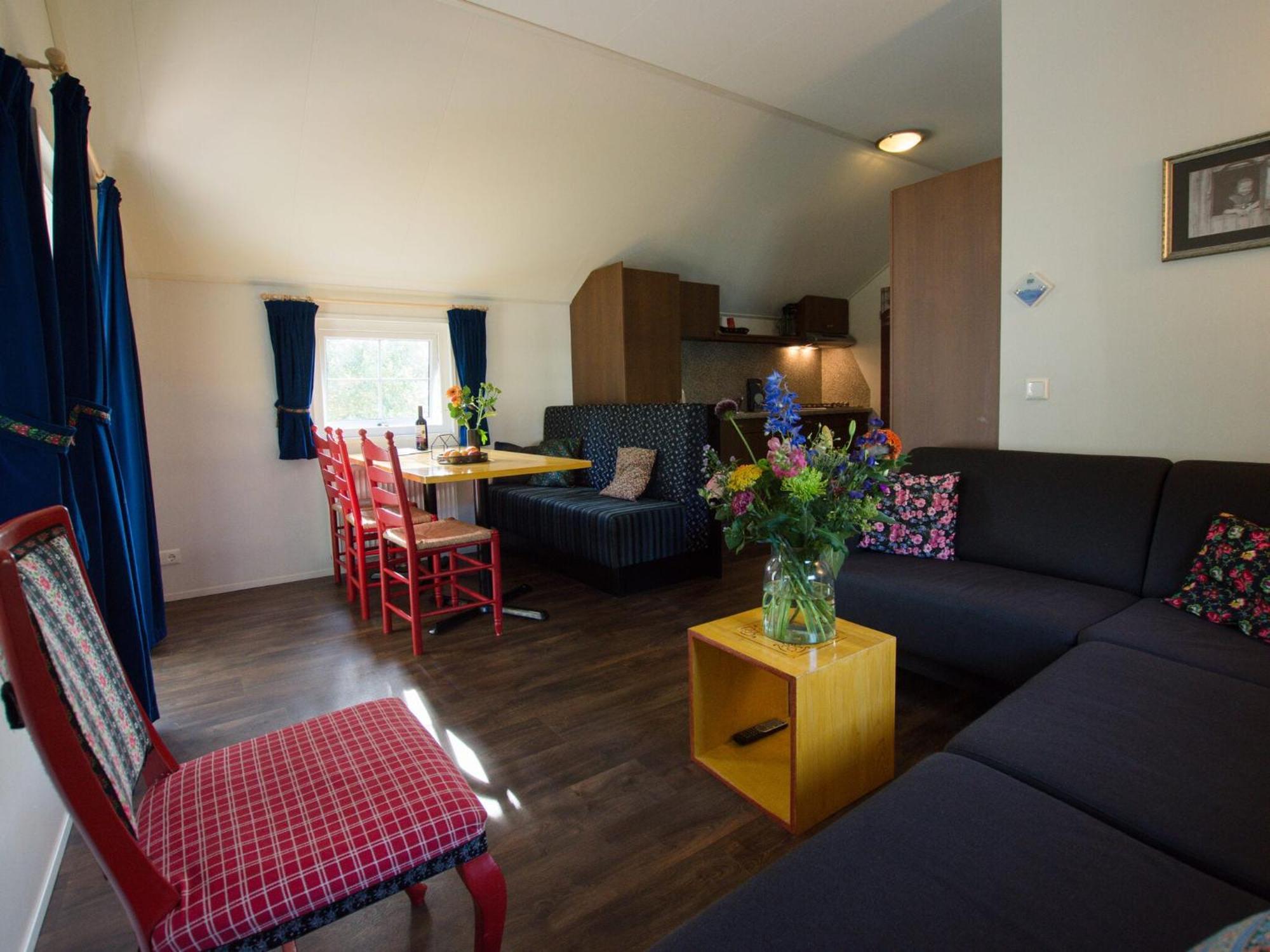Chalet With Dishwasher, In Natural Environment IJhorst Bagian luar foto